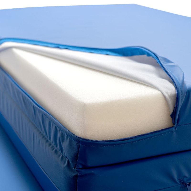 Матрас медицинский беспружинный с водонепроницаемым чехлом НПВ 4242 (трикотаж)