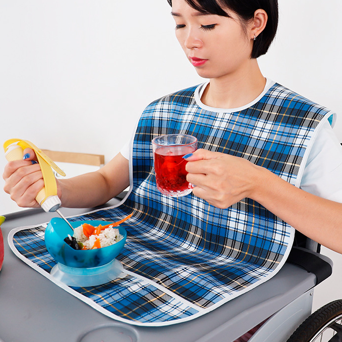 Нагрудник непромокаемый с карманом